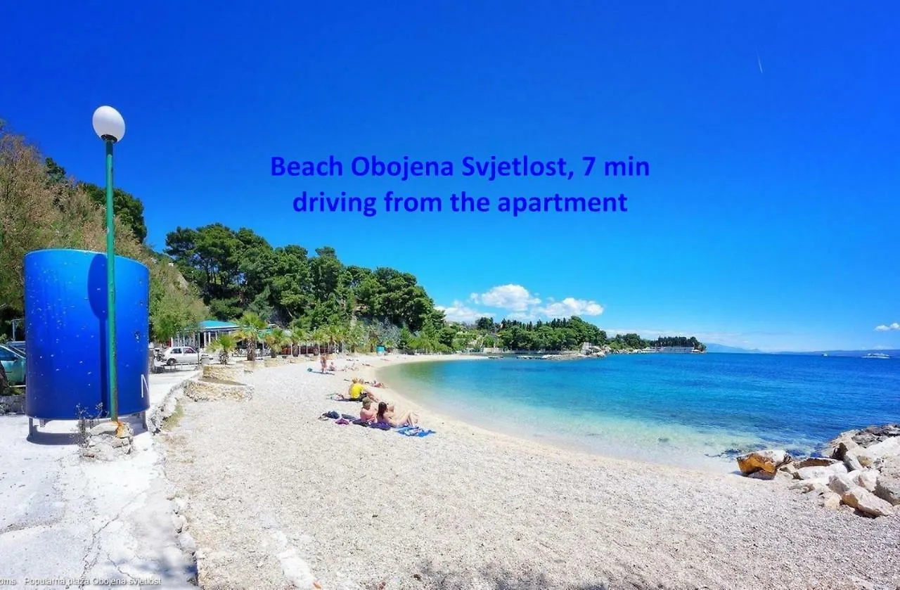 Studio Leon-Sara Split Apartment